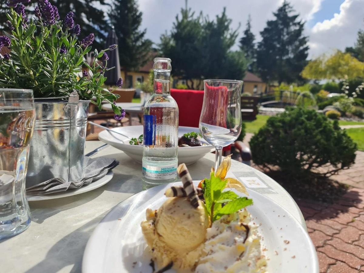 Hotel Pommerscher Hof 치노비츠 외부 사진