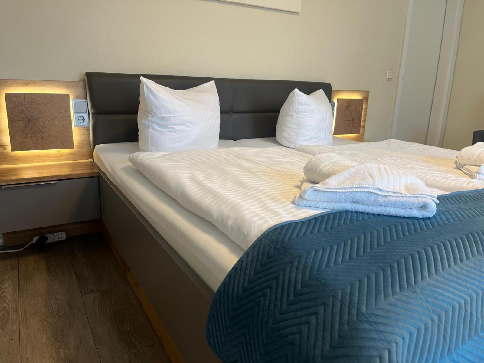 Hotel Pommerscher Hof 치노비츠 외부 사진