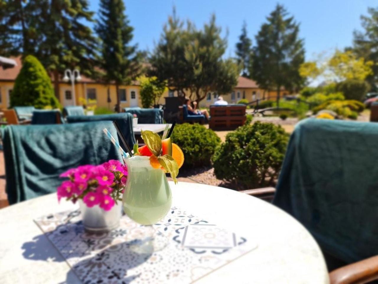 Hotel Pommerscher Hof 치노비츠 외부 사진