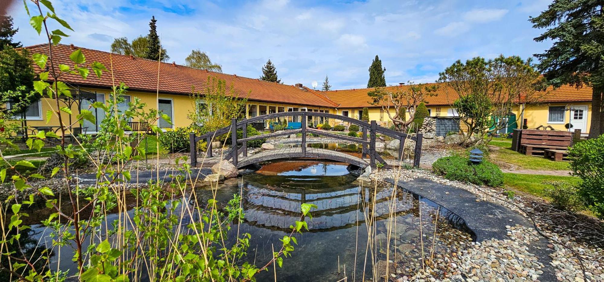 Hotel Pommerscher Hof 치노비츠 외부 사진