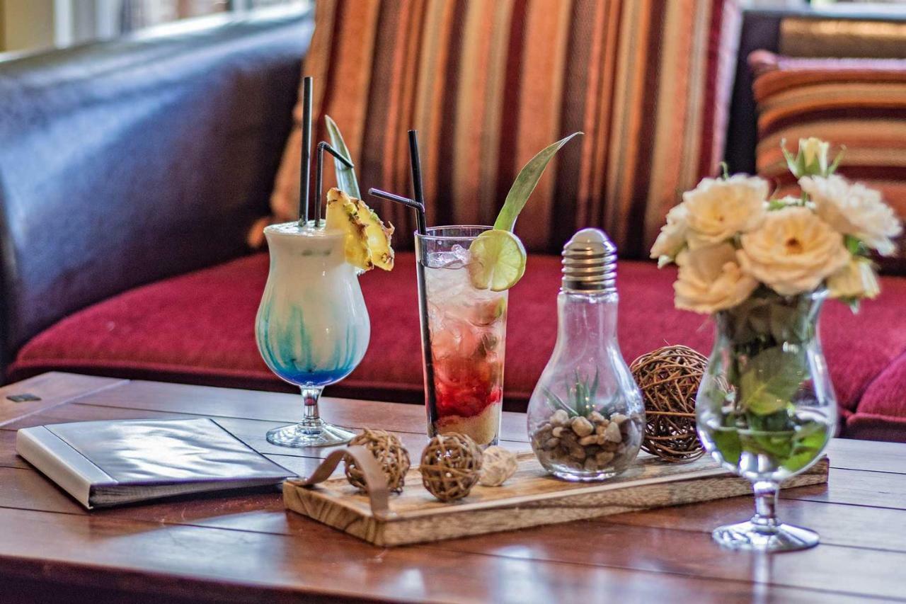 Hotel Pommerscher Hof 치노비츠 외부 사진